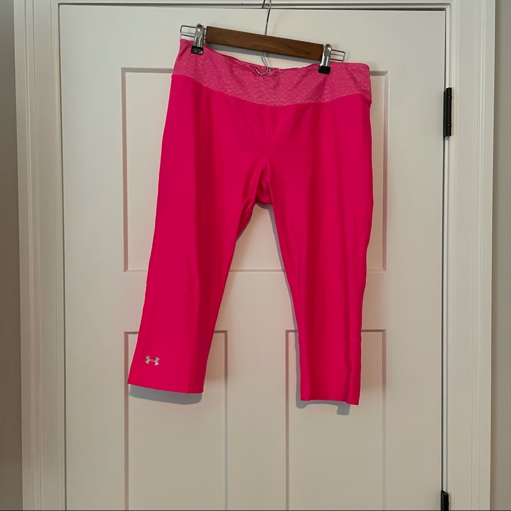 Under Armour Hot Pink Workout Crop Leggings
